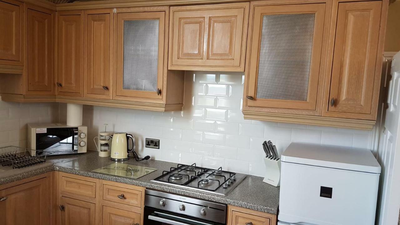 Carnegie Library: Austen Apartment 2 Bedroom Mexborough Ngoại thất bức ảnh